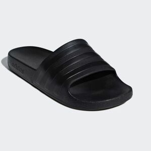 Blackout adilette aqua slides